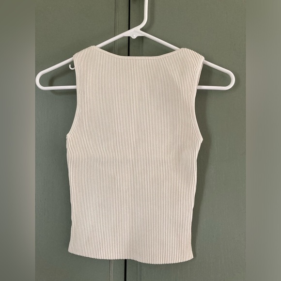 Aritzia Tops - Aritzia Sculpt Knit Tank in White